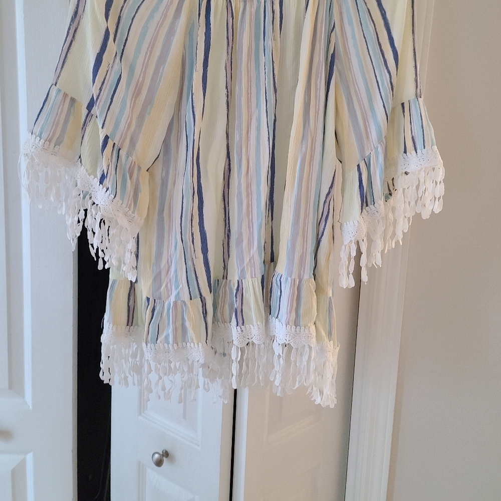 Multi colored fringe top
